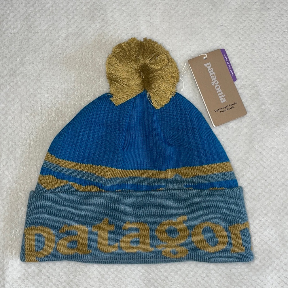 Patagonia powder town beanie in abalone blue nwt
